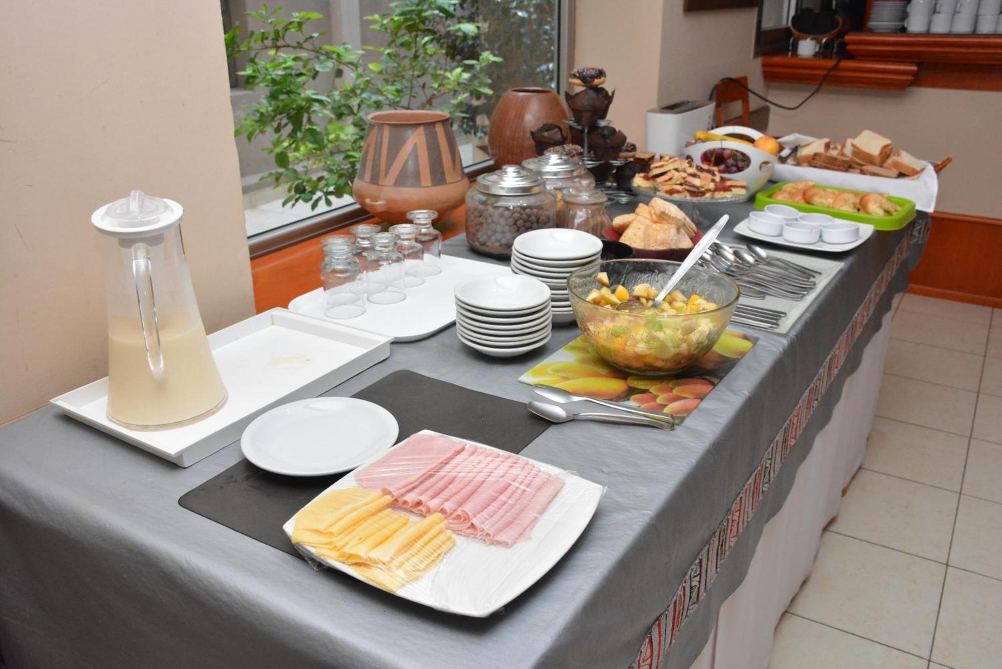 Mercedes Park Hotel Villa Mercedes Bagian luar foto